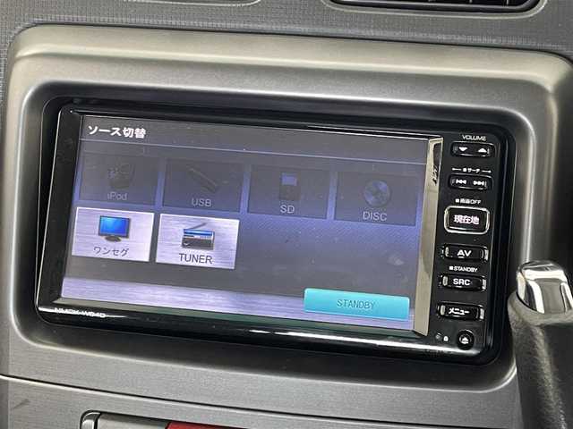 ダイハツ ムーヴ コンテ カスタム RS 埼玉県 2014(平26)年 9.5万km パールホワイトⅢ 純正ナビ　バックカメラ　キセノンヘッドライト　スマートキー　純正アルミホイール　純正フロアマット　ＵＳＢ　ＤＶＤ再生　地デジＴＶ　電動格納ミラー　オートエアコン　ターボ　革巻きステアリング