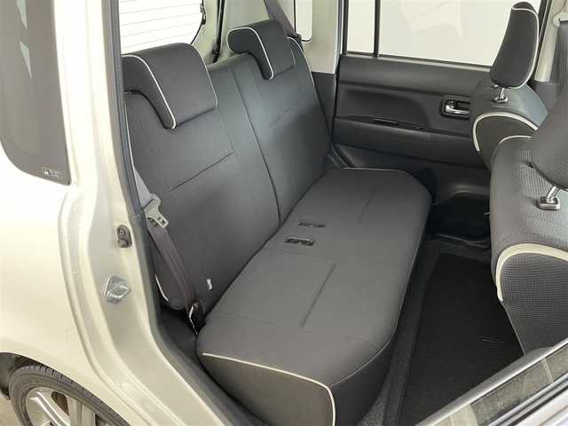 ダイハツ ムーヴ コンテ カスタム RS 埼玉県 2014(平26)年 9.5万km パールホワイトⅢ 純正ナビ　バックカメラ　キセノンヘッドライト　スマートキー　純正アルミホイール　純正フロアマット　ＵＳＢ　ＤＶＤ再生　地デジＴＶ　電動格納ミラー　オートエアコン　ターボ　革巻きステアリング