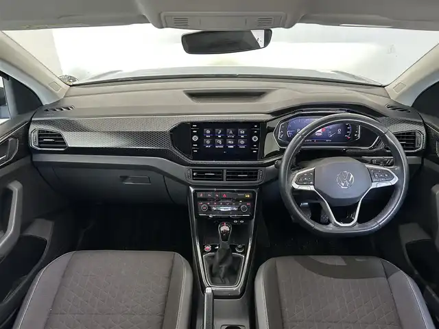 フォルクスワーゲン ＶＷ Ｔ－クロス TSI スタイル 岐阜県 2021(令3)年 4.3万km 黒 Discover　Proパッケージ/純正SSDナビゲーションシステム/ Bluetooth/AppleCarPlay/Android Auto/セーフティプロパッケージ/テクノロジーパッケージ/アダプティブクルーズコントロール/レーンキープアシストシステム/ドライバー疲労検知システム/ハイビームアシスト/プリクラッシュブレーキシステム（Front Assist）/ブラインドスポットディテクション/リアトラフィックアラート/バックカメラ/ルーフレール/ETC2.0/前後ドライブレコーダー/純正フロアマット