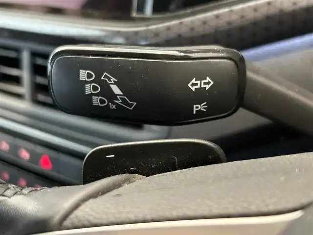 フォルクスワーゲン ＶＷ Ｔ－クロス TSI スタイル 岐阜県 2021(令3)年 4.3万km 黒 Discover　Proパッケージ/純正SSDナビゲーションシステム/ Bluetooth/AppleCarPlay/Android Auto/セーフティプロパッケージ/テクノロジーパッケージ/アダプティブクルーズコントロール/レーンキープアシストシステム/ドライバー疲労検知システム/ハイビームアシスト/プリクラッシュブレーキシステム（Front Assist）/ブラインドスポットディテクション/リアトラフィックアラート/バックカメラ/ルーフレール/ETC2.0/前後ドライブレコーダー/純正フロアマット
