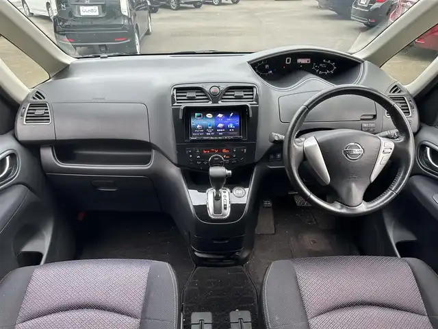 日産 セレナ ハイウェイスター Vセレクション 道北・旭川 2012(平24)年 10.6万km スーパーブラック (株)IDOMが運営する【じしゃロン旭川店】の自社ローン専用車両になります。こちらは現金またはオートローンご利用時の価格です。自社ローンご希望の方は別途その旨お申付け下さい/　/・社外ナビ(CD/DVD/BT/SD/フルセグ)/・バックカメラ/・ETC/・クルーズコントロール/・両側パワースライドドア/・積込サマータイヤ 195/65R15