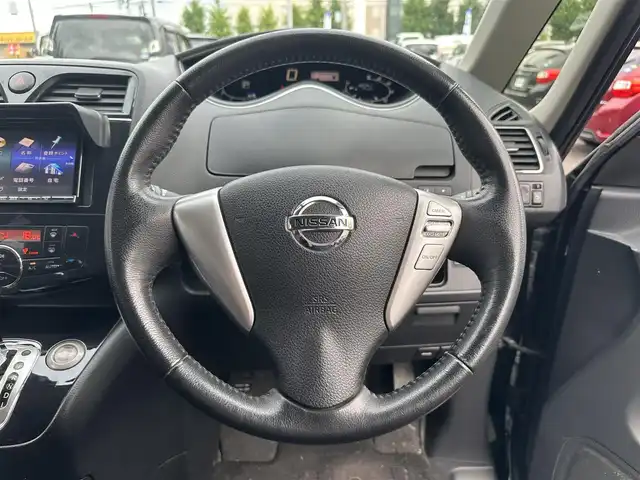 日産 セレナ ハイウェイスター Vセレクション 道北・旭川 2012(平24)年 10.6万km スーパーブラック (株)IDOMが運営する【じしゃロン旭川店】の自社ローン専用車両になります。こちらは現金またはオートローンご利用時の価格です。自社ローンご希望の方は別途その旨お申付け下さい/　/・社外ナビ(CD/DVD/BT/SD/フルセグ)/・バックカメラ/・ETC/・クルーズコントロール/・両側パワースライドドア/・積込サマータイヤ 195/65R15