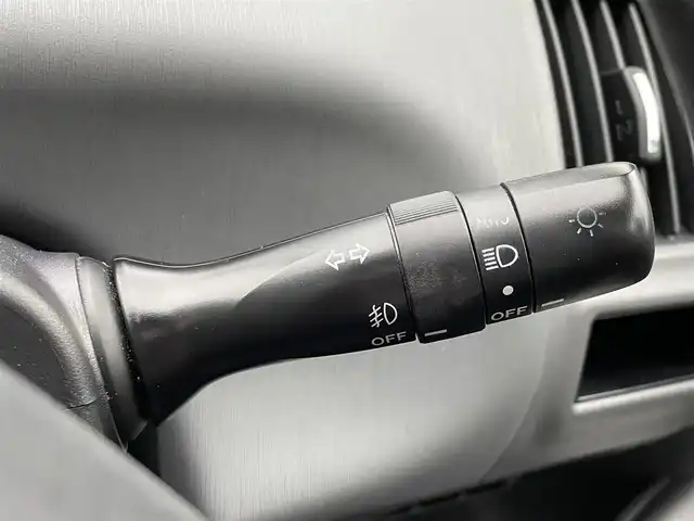 トヨタ プリウス α G ツーリングセレクション 宮城県 2011(平23)年 6.7万km ホワイトパールクリスタルシャイン ワンオーナー/社外オーディオ/（ＦＭ／ＡＭ／ＣＤ／ＡＵＸ／ＵＳＢ）　/パノラマルーフ　/クルーズコントロール　/オートライト　/スマートキー　/プッシュスタート　/ＥＴＣ/スタッドレスタイヤ社外AW/(215/50R17)