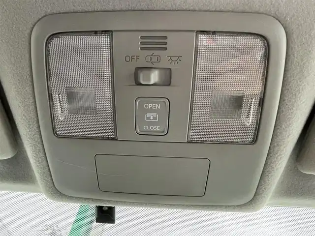 トヨタ プリウス α G ツーリングセレクション 宮城県 2011(平23)年 6.7万km ホワイトパールクリスタルシャイン ワンオーナー/社外オーディオ/（ＦＭ／ＡＭ／ＣＤ／ＡＵＸ／ＵＳＢ）　/パノラマルーフ　/クルーズコントロール　/オートライト　/スマートキー　/プッシュスタート　/ＥＴＣ/スタッドレスタイヤ社外AW/(215/50R17)