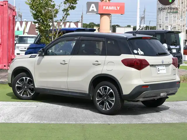 スズキ エスクード 1．4 ターボ 千葉県 2019(令1)年 4.2万km サバンナアイボリーメタリック/ブラック 2トーンルーフ スズキセーフティサポート/レーダークルーズコントロール/アイドリングストップ/社外SDナビ/地デジTV/【DVD/CD再生機能　Bluetooth接続】/バックカメラ/ハーフレザーシート/前席シートヒーター/革巻きステアリング/ステアリングスイッチ/パドルシフト/ETC/ウインカーミラー/純正17インチアルミホイル/サイド/カーテンエアバッグ/携帯リモコン