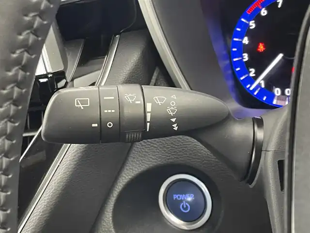 トヨタ カローラ クロス ハイブリッド Z 埼玉県 2021(令3)年 3.2万km プラチナホワイトパールマイカ モデリスタエアロ　ガラスルーフ　純正１０．５ディスプレイオーディオ　バックカメラ　セーフティセンス　ビルトインＥＴＣ２．０　前後ドラレコ　デジタルインナーミラー　シートヒーター　ワイヤレス充電　ＬＥＤ
