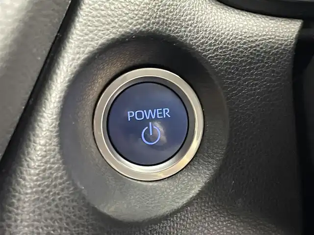 トヨタ カローラ クロス ハイブリッド Z 埼玉県 2021(令3)年 3.2万km プラチナホワイトパールマイカ モデリスタエアロ　ガラスルーフ　純正１０．５ディスプレイオーディオ　バックカメラ　セーフティセンス　ビルトインＥＴＣ２．０　前後ドラレコ　デジタルインナーミラー　シートヒーター　ワイヤレス充電　ＬＥＤ
