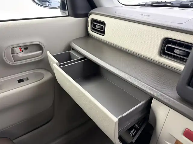 スズキ ラパン ＬＣ L 愛知県 2023(令5)年 0.2万km トラッドカーキメタリック 社外7インチナビ（KENWOOD）/バックカメラ/ワンセグTV/スズキセーフティセンス/衝突被害軽減システム/横滑り防止装置/コーナーセンサー/レーンキープアシスト/オートライト/LEDヘッドライト/シートヒーター/純正AW/純正フロアマット/ETC/プッシュスタート/スマートキー