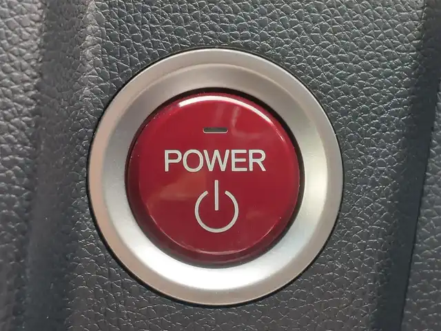 ホンダ フィット ハイブリット Lパッケージ 東京都 2015(平27)年 6.4万km ホワイトオーキッドパール あんしんパッケージ/・シティブレーキアクティブシステム/クルーズコントロール/プッシュスタート/純正ナビ/フルセグTV/バックカメラ/ETC/ハーフレザーシート/LEDヘッドライト/オートライト/ドアバイザー/スマートキー