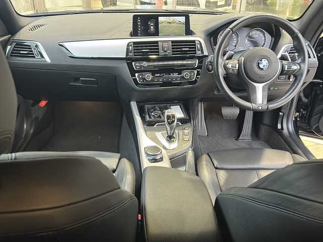ＢＭＷ Ｍ２４０ｉ クーペ 静岡県 2019(令1)年 2.2万km サファイアブラックP 純正ナビ/・FM/AM/・音楽ライブラリ/・CD/DVD/・Bluetooth/・USB/主要装備/・前席パワーシート/・前席シートヒーター/・サンルーフ/・バックカメラ/・ＥＴＣ/・ドライブレコーダー/・追従クルコン/・パドルシフト/・アイドリングストップ/・ＬＥＤヘッドライト/・オートライト/・レーンキープ/・コーナーセンサー/・横滑り防止装置