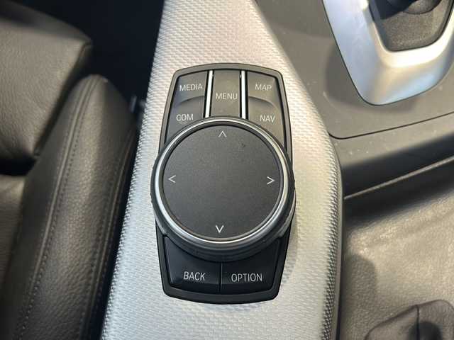 ＢＭＷ Ｍ２４０ｉ クーペ 静岡県 2019(令1)年 2.2万km サファイアブラックP 純正ナビ/・FM/AM/・音楽ライブラリ/・CD/DVD/・Bluetooth/・USB/主要装備/・前席パワーシート/・前席シートヒーター/・サンルーフ/・バックカメラ/・ＥＴＣ/・ドライブレコーダー/・追従クルコン/・パドルシフト/・アイドリングストップ/・ＬＥＤヘッドライト/・オートライト/・レーンキープ/・コーナーセンサー/・横滑り防止装置
