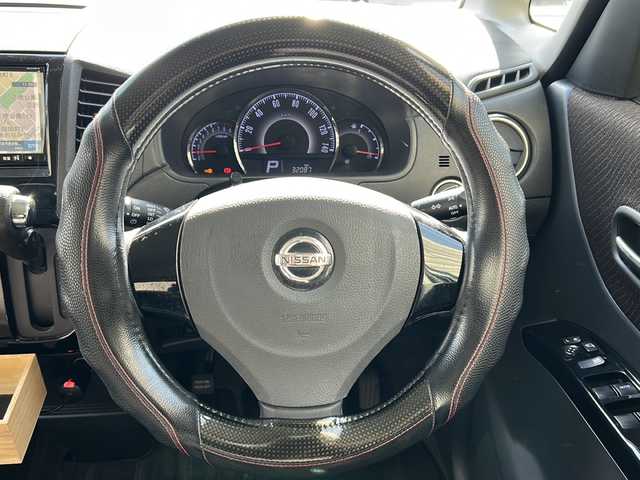 日産 ルークス ハイウェイスター ターボ 愛知県 2012(平24)年 3.2万km ブルーイッシュブラック 4WD/ワンオーナー/純正ナビ/フルセグTV・CD・DVD・ Bluetooth/両側パワースライドドア/スマートキー/プッシュスタート/HIDヘッドライト/フォグライト/ベンチシート/前方ドライブレコーダー/純正フロアマット/純正ドアバイザー/保証書/取扱説明書/スペアスマートキー