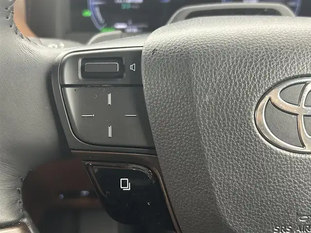 トヨタ ヴェルファイア ハイブリット Z プレミア 熊本県 2023(令5)年 2万km ブラック 禁煙車　/左右独立ムーンルーフ　/純正１４インチディスプレイオーディオ（BT・フルセグ・USB・HDMI）/全周囲カメラ　/純正12.1型フリップダウンモニター　/ミラー型ドライブレコーダー　/ビルトインETC2.0/100V充電/両側パワースライドドア　/前後クリアランスソナー/パワーバックドア/前席・2列目シートヒーター/前席・2列目エアーシート/前席パワーシート/オットマン/置くだけ充電/衝突軽減ブレーキ/レーンキープアシスト/ブラインドスポットモニター/横滑り防止/純正フロアマット/純正19インチAW/オートライト/オートマチックハイビーム/LEDヘッドライト/フォグランプ/スマートキー/プッシュスタート/スペアキー1本/保証書/取扱説明書