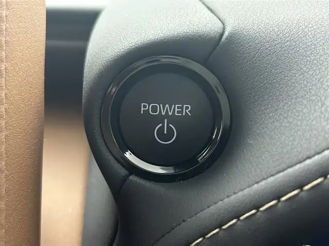 トヨタ ヴェルファイア ハイブリット Z プレミア 熊本県 2023(令5)年 2万km ブラック 禁煙車　/左右独立ムーンルーフ　/純正１４インチディスプレイオーディオ（BT・フルセグ・USB・HDMI）/全周囲カメラ　/純正12.1型フリップダウンモニター　/ミラー型ドライブレコーダー　/ビルトインETC2.0/100V充電/両側パワースライドドア　/前後クリアランスソナー/パワーバックドア/前席・2列目シートヒーター/前席・2列目エアーシート/前席パワーシート/オットマン/置くだけ充電/衝突軽減ブレーキ/レーンキープアシスト/ブラインドスポットモニター/横滑り防止/純正フロアマット/純正19インチAW/オートライト/オートマチックハイビーム/LEDヘッドライト/フォグランプ/スマートキー/プッシュスタート/スペアキー1本/保証書/取扱説明書