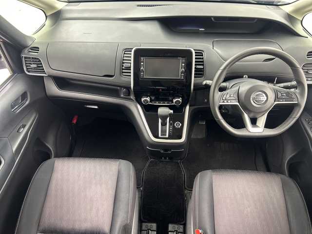 日産 セレナ ハイウェイスター 福島県 2016(平28)年 4.4万km マルーンレッド 2トーン /純正ナビ//クルーズコントロール//ＬＥＤライト//バックカメラ//オートライト//フルセグＴＶ//ＢＴ//フォグライト//ダブルエアコン//純正１５インチアルミ//プッシュスタート//スマートキー