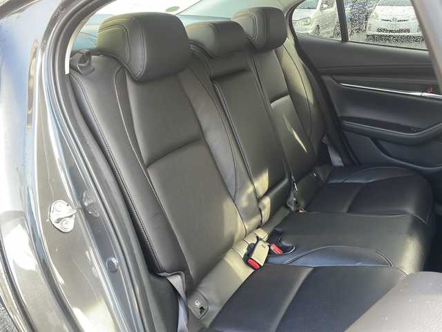 マツダ マツダ３セダン XD Lパッケージ 広島県 2019(令1)年 3.9万km マシーングレープレミアムM /登録時走行距離/　　　　　　　38317キロ/ワンオーナー/i-stop/純正ナビ/全方位モニター/地デジ/黒革シート/シートヒーター/ステアヒーター/クルーズコントロール/HUD/スペアキー×１/ビルトインETC/新車時整備手帳/　　【保証書】/取扱説明書/