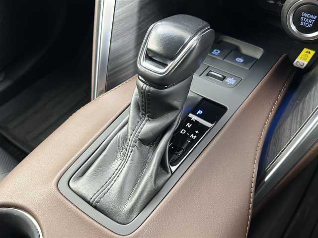 トヨタ ハリアー Z レザーパッケージ 熊本県 2021(令3)年 4.1万km ホワイトパールクリスタルシャイン 純正12.3インチナビ/（AM/FM/BT/TV)/モデリスタエアロ/JBLサウンドスピーカー/デジタルインナーミラー/前後ドライブレコーダー/ETC2.0/ブラインドスポットモニター/トヨタセーフティーセンス/クリアランスソナー/プリクラッシュ/リアクロストラフィックアラート/前席ヒートシーター/前席エアシート/運転席メモリー機能付きパワーシート/ステアリングヒーター/ステアリングスイッチ/レーダークルーズコントロール/パワーバックドア/電動格納ミラー/オートライト/オートハイビーム/純正アルミホイール/純正フロアマット