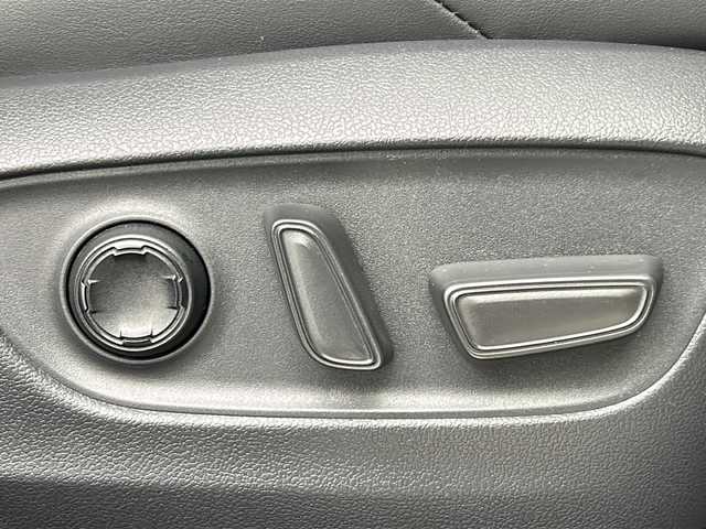 トヨタ ハリアー Z レザーパッケージ 熊本県 2021(令3)年 4.1万km ホワイトパールクリスタルシャイン 純正12.3インチナビ/（AM/FM/BT/TV)/モデリスタエアロ/JBLサウンドスピーカー/デジタルインナーミラー/前後ドライブレコーダー/ETC2.0/ブラインドスポットモニター/トヨタセーフティーセンス/クリアランスソナー/プリクラッシュ/リアクロストラフィックアラート/前席ヒートシーター/前席エアシート/運転席メモリー機能付きパワーシート/ステアリングヒーター/ステアリングスイッチ/レーダークルーズコントロール/パワーバックドア/電動格納ミラー/オートライト/オートハイビーム/純正アルミホイール/純正フロアマット