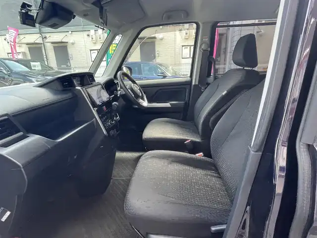 トヨタ ルーミー カスタムG 愛知県 2021(令3)年 2.2万km クールバイオレットクリスタルシャイン 純正9型SDナビ（NSZT-Y68T）/・DVD/Bluetooth／地デジTV/バックカメラ＋全方位カメラ/両側パワースライドドア/スマートアシスト/・衝突回避支援ブレーキ/・誤発進抑制機能/・先行車発進お知らせ/・ACC（アダプティブクルーズコントロール）/前後コーナーセンサー/ETC/コムテック前後ドラレコ（DC-DR652）/電子パーキング/オートブレーキホールド/後席ロールサンシェード/スマートキー＆プッシュスタート/純正14インチAW