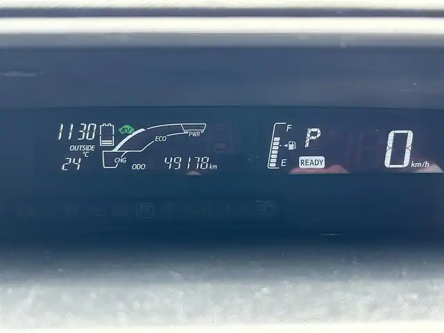 トヨタ アクア S 岐阜県 2016(平28)年 5万km グレーメタリック プリクラッシュセーフティ/レーンディパーチャーアラート/オートマチックハイビーム/純正SDナビ（NSZT-W62G）/（フルセグTV/CD/DVD/Bluetooth）/バックカメラ/LEDヘッドライト/オートライト/シートカバー/電動格納ミラー/ドアバイザー/純正15インチホイール/純正フロアマット/純正ETC/ミラータイプGPSレーダー探知機（AR-910WT）/スマートキー×2