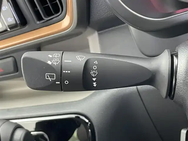 トヨタ パッソ モーダ　チャーム 大分県 2022(令4)年 0.7万km ピンクⅡ ワンオーナー/禁煙車/衝突回避支援システム（スマートアシストIII）/・衝突回避支援ブレーキ機能（対車両・対歩行者）/・衝突警報機能（対車両・対歩行者）/・車線逸脱警報機能/・誤発進抑制制御機能（前方・後方）/・先行車発進お知らせ機能/・オートハイビーム/パノラミックビューモニター/純正SDナビ　型式：NSZT-W68T/【フルセグTV、DVD再生可、BT対応】/ステアリングスイッチ/ビルトインETC/前後ドライブレコーダー/運転席シートヒーター/アイドリングストップ/横滑り防止装置/電動格納ミラー/純正フロアマット/オートライト/LEDヘッドライト/LEDフォグ/コーナーセンサー/保証書、取説、スペアキー有り