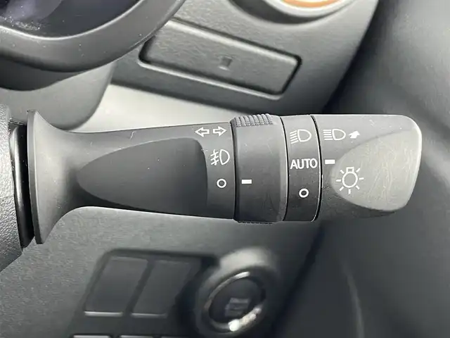 トヨタ パッソ モーダ　チャーム 大分県 2022(令4)年 0.7万km ピンクⅡ ワンオーナー/禁煙車/衝突回避支援システム（スマートアシストIII）/・衝突回避支援ブレーキ機能（対車両・対歩行者）/・衝突警報機能（対車両・対歩行者）/・車線逸脱警報機能/・誤発進抑制制御機能（前方・後方）/・先行車発進お知らせ機能/・オートハイビーム/パノラミックビューモニター/純正SDナビ　型式：NSZT-W68T/【フルセグTV、DVD再生可、BT対応】/ステアリングスイッチ/ビルトインETC/前後ドライブレコーダー/運転席シートヒーター/アイドリングストップ/横滑り防止装置/電動格納ミラー/純正フロアマット/オートライト/LEDヘッドライト/LEDフォグ/コーナーセンサー/保証書、取説、スペアキー有り