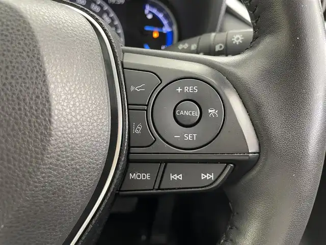 トヨタ ＲＡＶ４ ハイブリッドG 群馬県 2020(令2)年 5.1万km ホワイトパールクリスタルシャイン デジタルインナーミラー　（前後方録画機能付）/＝＝＝＝/純正9インチナビ（NSZT-Y68T)/・CD/DVD/SD/Bluetooth/フルセグTV/バックカメラ /Toyota Safety Sense/・プリクラッシュセーフティ/・レーントレーシングアシスト/・レーダークルーズコントロール/・オートマチックハイビーム/・ロードサインアシスト/・先行車発進告知機能/・パーキングサポートブレーキ（前後方静止物）/・パーキングサポートブレーキ（後方接近車両）＋ブラインドスポットモニター/合皮シート/パワーシート /シートポジションメモリー/シートヒーター /ハンズフリーパワーバックドア/ビルトインETC/スマートキー /プッシュスタート