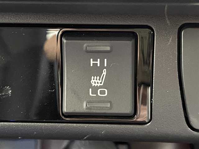 トヨタ ＲＡＶ４ ハイブリッドG 群馬県 2020(令2)年 5.1万km ホワイトパールクリスタルシャイン デジタルインナーミラー　（前後方録画機能付）/＝＝＝＝/純正9インチナビ（NSZT-Y68T)/・CD/DVD/SD/Bluetooth/フルセグTV/バックカメラ /Toyota Safety Sense/・プリクラッシュセーフティ/・レーントレーシングアシスト/・レーダークルーズコントロール/・オートマチックハイビーム/・ロードサインアシスト/・先行車発進告知機能/・パーキングサポートブレーキ（前後方静止物）/・パーキングサポートブレーキ（後方接近車両）＋ブラインドスポットモニター/合皮シート/パワーシート /シートポジションメモリー/シートヒーター /ハンズフリーパワーバックドア/ビルトインETC/スマートキー /プッシュスタート