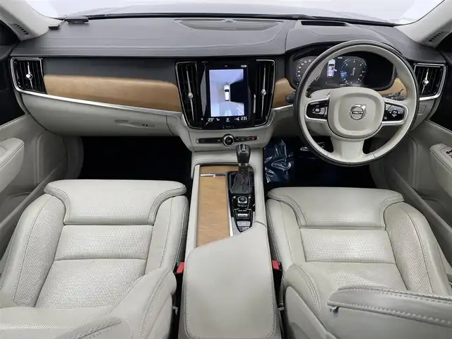 ボルボ Ｖ９０ D4 インスクリプション 宮城県 2018(平30)年 3.4万km ライトブルーＭ /サンルーフ//レザーシート//ACC//BSM//ハーマンカードンサウンド//カラーHUD//クリアランスソナー//ドライブレコーダー前後//ブロンドレザーシート　//４ゾーンＡＣ　//３６０°カメラ　//ＣｉｔｙＳａｆｅｔｙ　//前後シートＨ　//ステアリングＨ　//パワーテールゲート　//１８ｉｎＡＷ//純正ルーフキャリア