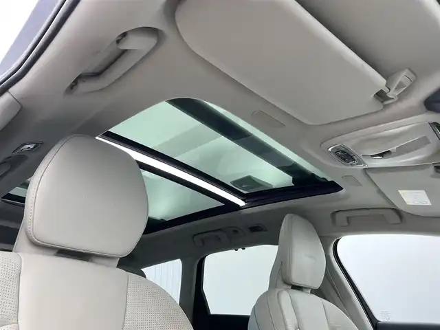 ボルボ Ｖ９０ D4 インスクリプション 宮城県 2018(平30)年 3.4万km ライトブルーＭ /サンルーフ//レザーシート//ACC//BSM//ハーマンカードンサウンド//カラーHUD//クリアランスソナー//ドライブレコーダー前後//ブロンドレザーシート　//４ゾーンＡＣ　//３６０°カメラ　//ＣｉｔｙＳａｆｅｔｙ　//前後シートＨ　//ステアリングＨ　//パワーテールゲート　//１８ｉｎＡＷ//純正ルーフキャリア