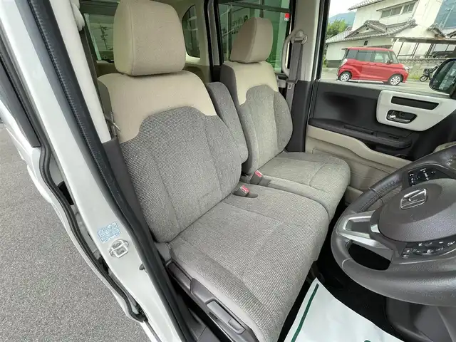 ホンダ Ｎ ＢＯＸ G L ターボ ホンダセンシング 愛媛県 2020(令2)年 4.7万km プラチナホワイトパール 純正7インチナビ(Bluetooth/CD)/ETC/レーダークルーズコントロール/両側パワースライドドア/パドルシフト/前席シートヒーター/前後ドライブレコーダー/純正フロアマット/アイドリングストップ/レーンキープアシスト/コーナーセンサー/オートLEDヘッドライト/横滑り防止装置/盗難防止装置/衝突軽減装置/カーテンエアバッグ/ABS