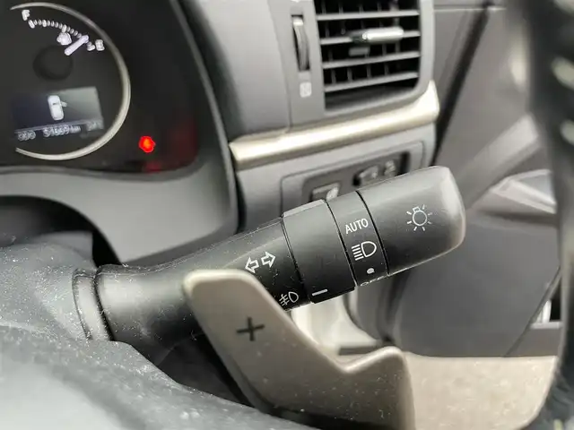 レクサス ＣＴ 200h 滋賀県 2017(平29)年 5.2万km ソニッククォーツ 純正ナビ　Bluetooth/DVD/CD/フルセグ/バックカメラ/LEDヘッドライト/オートライト/ビルトインETC2.0/シートヒーター(前席)/パドルシフト/ステアリングスイッチ/合皮シートカバー/プッシュスタート/スマートキー/純正フロアマット