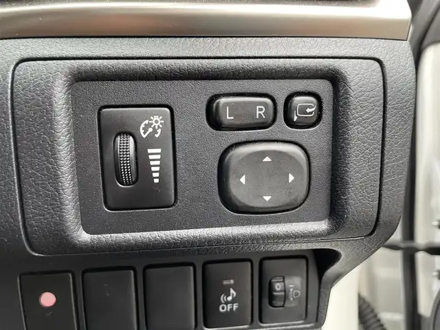 レクサス ＣＴ 200h 滋賀県 2017(平29)年 5.2万km ソニッククォーツ 純正ナビ　Bluetooth/DVD/CD/フルセグ/バックカメラ/LEDヘッドライト/オートライト/ビルトインETC2.0/シートヒーター(前席)/パドルシフト/ステアリングスイッチ/合皮シートカバー/プッシュスタート/スマートキー/純正フロアマット