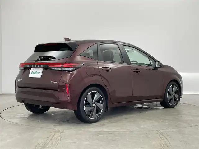 日産 オーラ G レザーエディション 埼玉県 2022(令4)年 1.9万km バーガンディー プロパイロット　ＢＯＳＥサウンド　純正９インチディスプレイオーディオ　アラウンドビュー　ＢＳＩ　ＥＴＣ２．０　前後ドラレコ　レーダークルーズ　インテリジェントルームミラー　ワイヤレス充電　ＨＤＭＩ