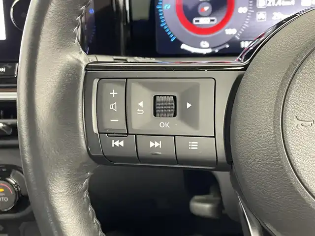 日産 オーラ G レザーエディション 埼玉県 2022(令4)年 1.9万km バーガンディー プロパイロット　ＢＯＳＥサウンド　純正９インチディスプレイオーディオ　アラウンドビュー　ＢＳＩ　ＥＴＣ２．０　前後ドラレコ　レーダークルーズ　インテリジェントルームミラー　ワイヤレス充電　ＨＤＭＩ
