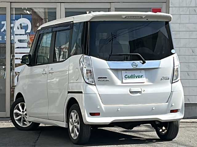 日産 デイズ ルークス ハイウェイスター Xターボ 新潟県 2019(令1)年 7.9万km ホワイトパール ４ＷＤ　/社外ＳＤナビ　/全方位カメラミラー /左側電動ドア　/フルセグＴＶ　/衝突軽減装置　/オートハイビーム　/横滑り防止装置　/革巻きステアリング　/オートライト　/アイドリングストップ　/スマートキー /エンジンスターター