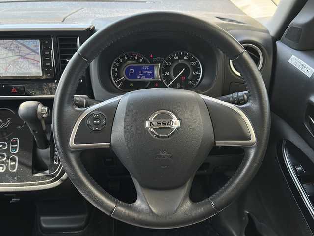 日産 デイズ ルークス ハイウェイスター Xターボ 新潟県 2019(令1)年 7.9万km ホワイトパール ４ＷＤ　/社外ＳＤナビ　/全方位カメラミラー /左側電動ドア　/フルセグＴＶ　/衝突軽減装置　/オートハイビーム　/横滑り防止装置　/革巻きステアリング　/オートライト　/アイドリングストップ　/スマートキー /エンジンスターター