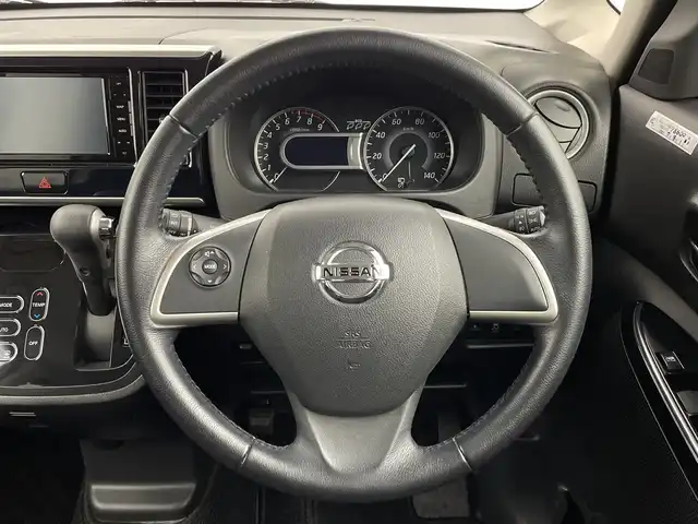 日産 デイズ ルークス ハイウェイスター Xターボ 新潟県 2019(令1)年 7.9万km ホワイトパール ４ＷＤ　/社外ＳＤナビ　/全方位カメラミラー /左側電動ドア　/フルセグＴＶ　/衝突軽減装置　/オートハイビーム　/横滑り防止装置　/革巻きステアリング　/オートライト　/アイドリングストップ　/スマートキー /エンジンスターター