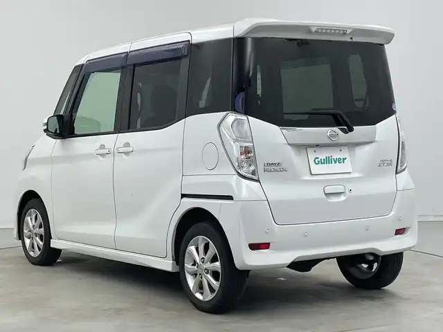 日産 デイズ ルークス ハイウェイスター Xターボ 新潟県 2019(令1)年 7.9万km ホワイトパール ４ＷＤ　/社外ＳＤナビ　/全方位カメラミラー /左側電動ドア　/フルセグＴＶ　/衝突軽減装置　/オートハイビーム　/横滑り防止装置　/革巻きステアリング　/オートライト　/アイドリングストップ　/スマートキー /エンジンスターター