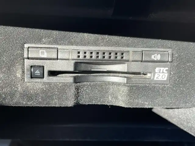 レクサス ＬＳ 600h バージョンL 愛知県 2017(平29)年 9.9万km ブラック 純正メーカーナビ/（CD/DVD/フルセグTV/ブルーレイ/HDMI/USB）/フルセグTV/バックカメラ/マークレビンソンサウンドシステム/リアエンターテイメントシステム/ビルトイン2.0ETC/純正18インチAW/クルーズコントロール/クリアランスソナー /ドライブレコーダー/レザーシート /前席メモリー付きパワーシート/全席シートヒーター /エアシート /ハンドルヒーター /電動リアサンシェード/取説、保証書