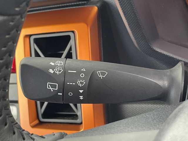 ダイハツ タフト G 愛知県 2020(令2)年 4万km サンドベージュメタリック 純正ナビ/・Bluetooth/・CD/DVD/・フルセグテレビ/・SD音楽録音/・FM/AM/バックカメラ/前方ドライブレコーダー/ガラスルーフ/スマートアシストIII/衝突回避支援ブレーキ/衝突警報/誤発進抑制制御/先行車発進お知らせ機能/車線逸脱警報/車線逸脱抑制装置/オートハイビーム/LKC/標識認識機能/電動パーキングブレーキ/オートブレーキホールド/ルーフレール/スペアキー