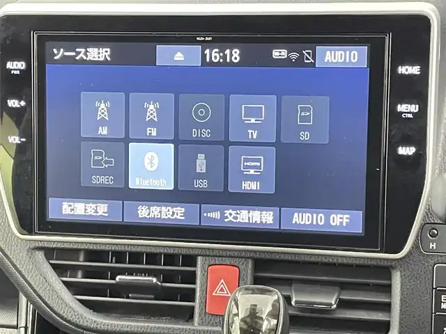 トヨタ ノア Si ダブルバイビーⅢ 千葉県 2020(令2)年 7万km ホワイトパールクリスタルシャイン 禁煙車/プリクラッシュセーフティ（PCS）/パーキングサポートブレーキ（PKSB）/レーンディパーチャーアラート（LDA）/純正10インチナビ/・NSZN-Z68T/・CD/DVD/BT/フルセグ/純正12.1インチフリップダウンモニター/ハーフレザーシート/クリアランスソナー/クルーズコントロール/両側電動スライドドア/LEDヘッドライト/オートライト/ビルトインETC2.0/アイドリングストップ