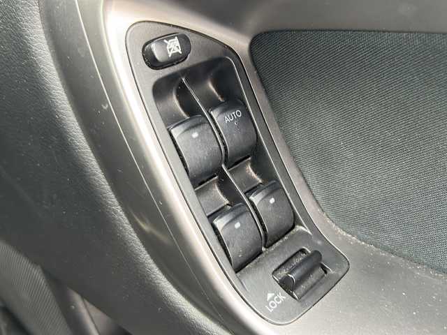スバル レガシィ ツーリングワゴン 2．0i 愛媛県 2004(平16)年 11万km アーバングレーメタリック 純正オーディオ/ETC/４WD/フォグランプ/社外１６インチアルミホイール/純正フロアマット/リモコンキー/保証書/取扱説明書
