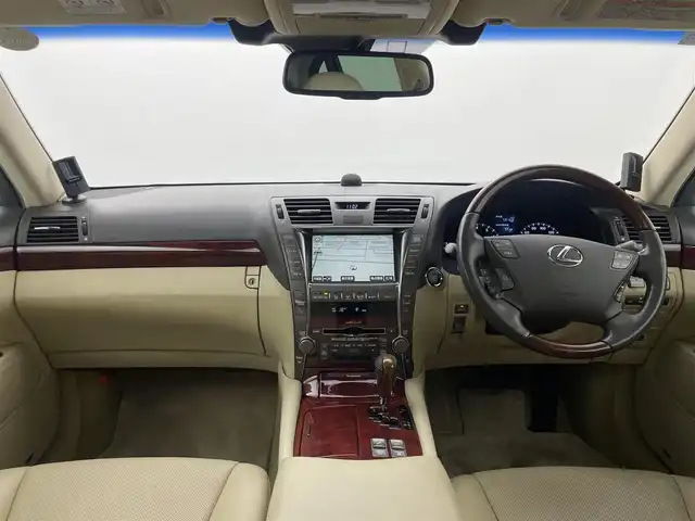 レクサス ＬＳ 460 バージョンU 群馬県 2006(平18)年 8.5万km ホワイトパールクリスタルシャイン マークレビンソン　プレミアムオーディオ/サンルーフ/－－－－－－－－－－－－/純正HDDメーカーナビ/・CD/DVD/MD/MSV(HDD)/フルセグTV/－－－－－－－－－－－－/サンルーフ　マークレビンソン　純正メーカーＨＤＤナビ　バックカメラ　ベージュ本革シート　シートベンチレーション　ステアリングヒーター　ＥＴＣ　追従クルーズ　ＬＫＡ　ＰＣＳ　電動サンシェード　　禁煙車