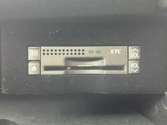 レクサス ＬＳ 460 バージョンU 群馬県 2006(平18)年 8.5万km ホワイトパールクリスタルシャイン マークレビンソン　プレミアムオーディオ/サンルーフ/－－－－－－－－－－－－/純正HDDメーカーナビ/・CD/DVD/MD/MSV(HDD)/フルセグTV/－－－－－－－－－－－－/サンルーフ　マークレビンソン　純正メーカーＨＤＤナビ　バックカメラ　ベージュ本革シート　シートベンチレーション　ステアリングヒーター　ＥＴＣ　追従クルーズ　ＬＫＡ　ＰＣＳ　電動サンシェード　　禁煙車