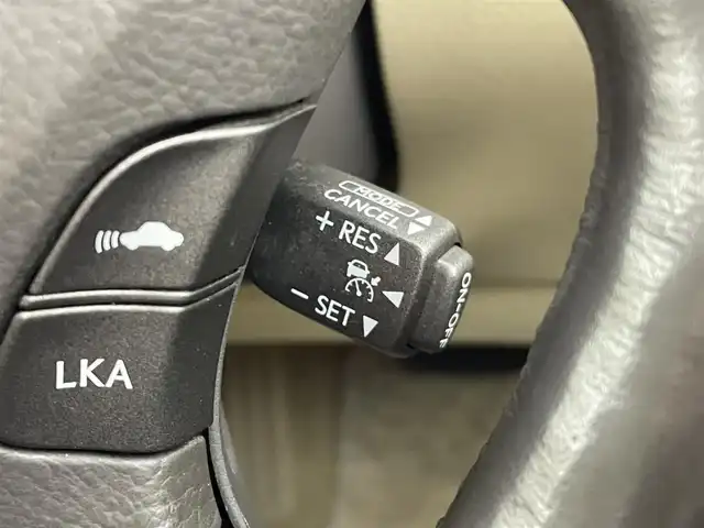 レクサス ＬＳ 460 バージョンU 群馬県 2006(平18)年 8.5万km ホワイトパールクリスタルシャイン マークレビンソン　プレミアムオーディオ/サンルーフ/－－－－－－－－－－－－/純正HDDメーカーナビ/・CD/DVD/MD/MSV(HDD)/フルセグTV/－－－－－－－－－－－－/サンルーフ　マークレビンソン　純正メーカーＨＤＤナビ　バックカメラ　ベージュ本革シート　シートベンチレーション　ステアリングヒーター　ＥＴＣ　追従クルーズ　ＬＫＡ　ＰＣＳ　電動サンシェード　　禁煙車