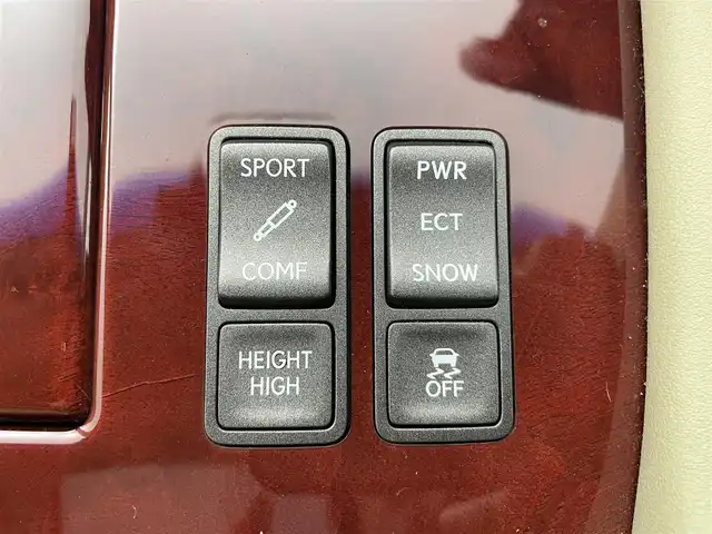 レクサス ＬＳ 460 バージョンU 群馬県 2006(平18)年 8.5万km ホワイトパールクリスタルシャイン マークレビンソン　プレミアムオーディオ/サンルーフ/－－－－－－－－－－－－/純正HDDメーカーナビ/・CD/DVD/MD/MSV(HDD)/フルセグTV/－－－－－－－－－－－－/サンルーフ　マークレビンソン　純正メーカーＨＤＤナビ　バックカメラ　ベージュ本革シート　シートベンチレーション　ステアリングヒーター　ＥＴＣ　追従クルーズ　ＬＫＡ　ＰＣＳ　電動サンシェード　　禁煙車