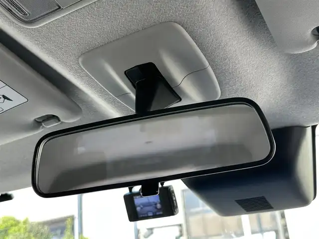 トヨタ ルーミー カスタムG－T 東京都 2021(令3)年 1.8万km 紺Ｍ ナビゲーション　/フルセグテレビ１　/ＣＤ　/ＡＵＸ接続　/ブルートゥース接続　/バックカメラ　/ETC/ドライブレコーダー/スマートキー/衝突軽減ブレーキ　/車線逸脱警報　/アイドリングストップ　/両側パワースライドドア　/シートヒーター　/保証書　/取扱説明書/整備手帳