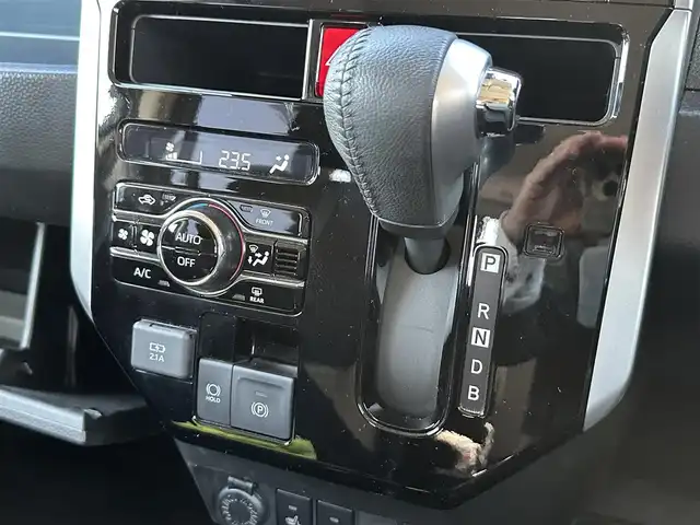 トヨタ ルーミー カスタムG－T 東京都 2021(令3)年 1.8万km 紺Ｍ ナビゲーション　/フルセグテレビ１　/ＣＤ　/ＡＵＸ接続　/ブルートゥース接続　/バックカメラ　/ETC/ドライブレコーダー/スマートキー/衝突軽減ブレーキ　/車線逸脱警報　/アイドリングストップ　/両側パワースライドドア　/シートヒーター　/保証書　/取扱説明書/整備手帳