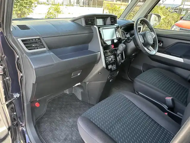 トヨタ ルーミー カスタムG－T 東京都 2021(令3)年 1.8万km 紺Ｍ ナビゲーション　/フルセグテレビ１　/ＣＤ　/ＡＵＸ接続　/ブルートゥース接続　/バックカメラ　/ETC/ドライブレコーダー/スマートキー/衝突軽減ブレーキ　/車線逸脱警報　/アイドリングストップ　/両側パワースライドドア　/シートヒーター　/保証書　/取扱説明書/整備手帳